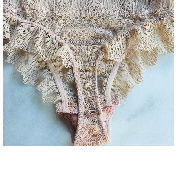 🌟NWT Else Ivy Soft Cup Lace Bodysuit size XS🌟 - Picture 5 of 8